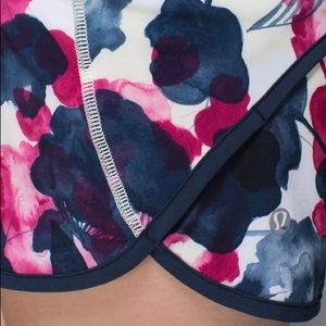 Speed Short Floral Ghost Inkwell Bumble Berry